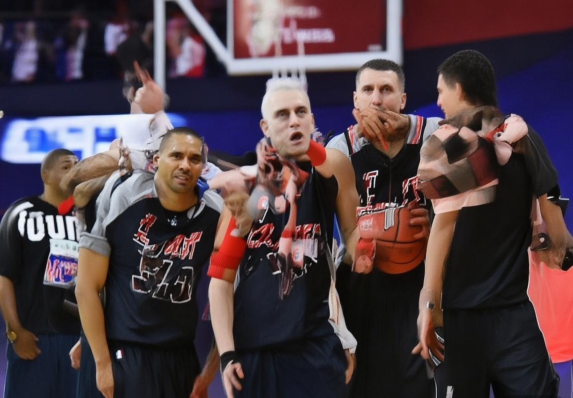 2015-2016赛季公牛与勇士激战回顾：篮球巅峰对决与激情瞬间